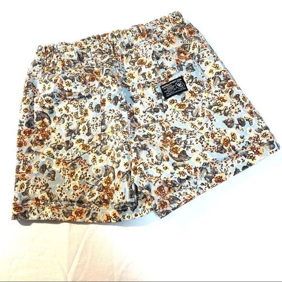 Original Sporty Vintage Floral shorts - Picture 2 of 7